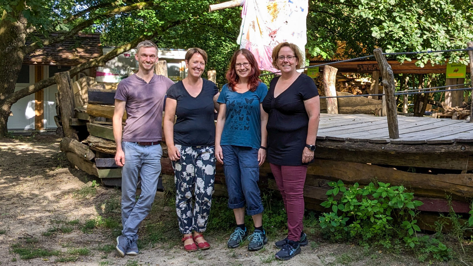 Besuch von Nadine Gersberg bei den Dreieichhörnchen